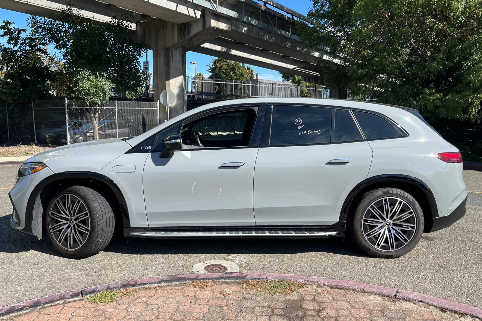 mercedes-benz eqs suv 2024 4JGDM2EB3RA035193 image mercedes-benz eqs suv 2024 4JGDM2EB3RA035193 image